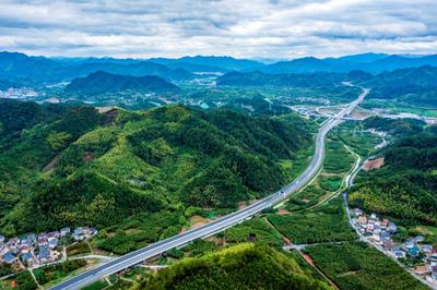 浙江省交通集團:臨建高速順利完成交工質(zhì)量評定 項目先行段12月底建成通車